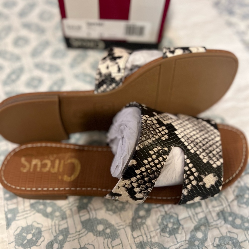 Circus by Sam Edelman Black and White Patterned Sandals